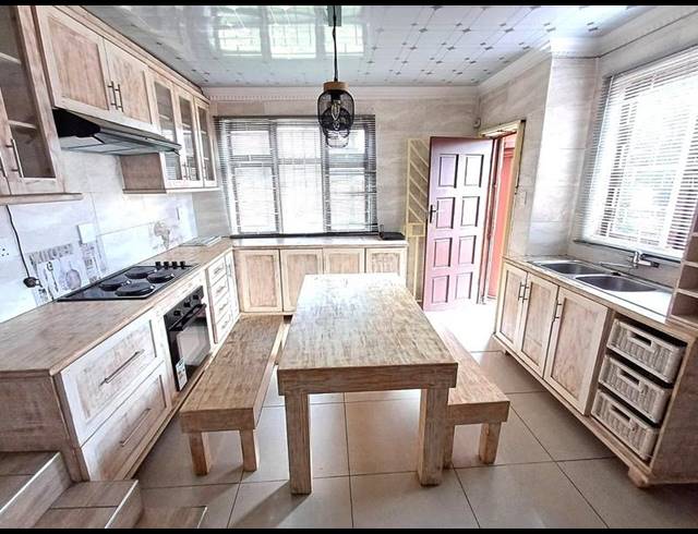 4 BEDROOM HOUSE FOR SALE IN THERESA PARK